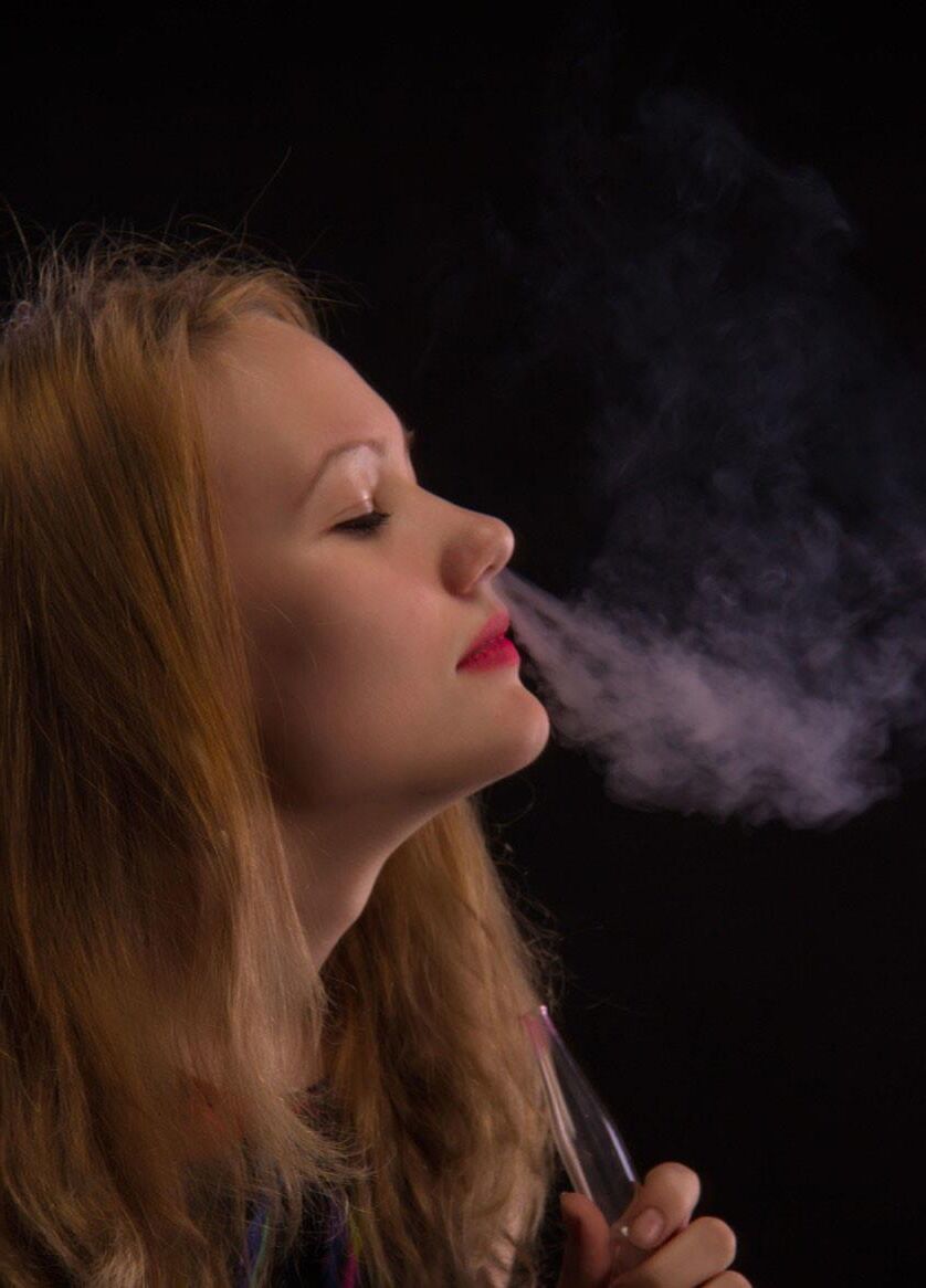 Smoking Girls
