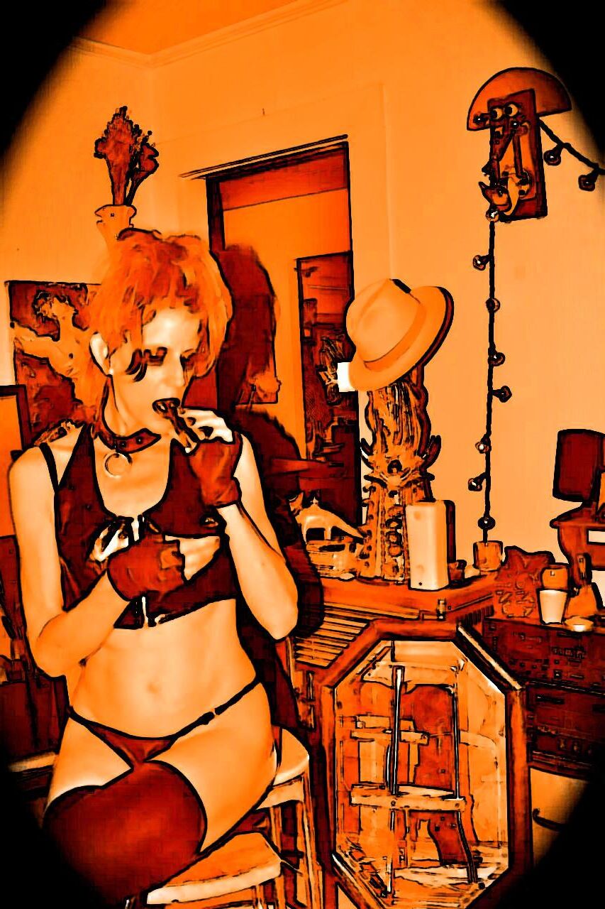 Fetish Slut Smokes Black and Gold