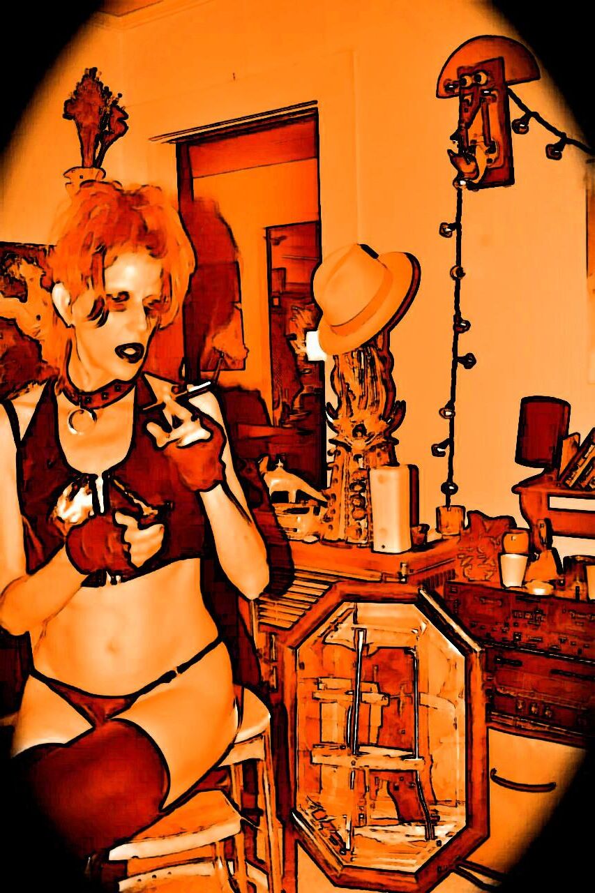 Fetish Slut Smokes Black and Gold
