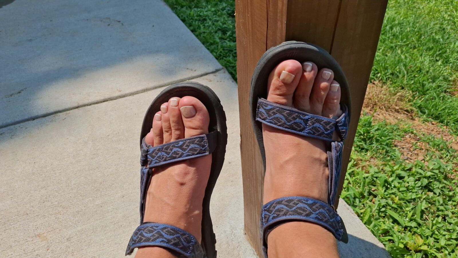 Do you like men wearing sandals
