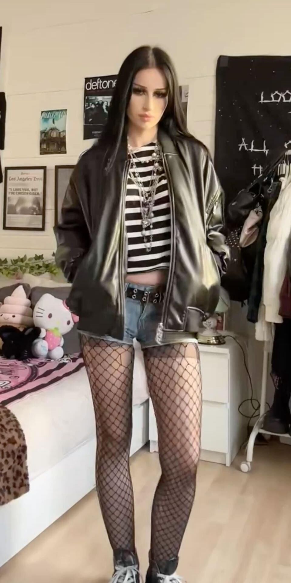 黒いパンストの女