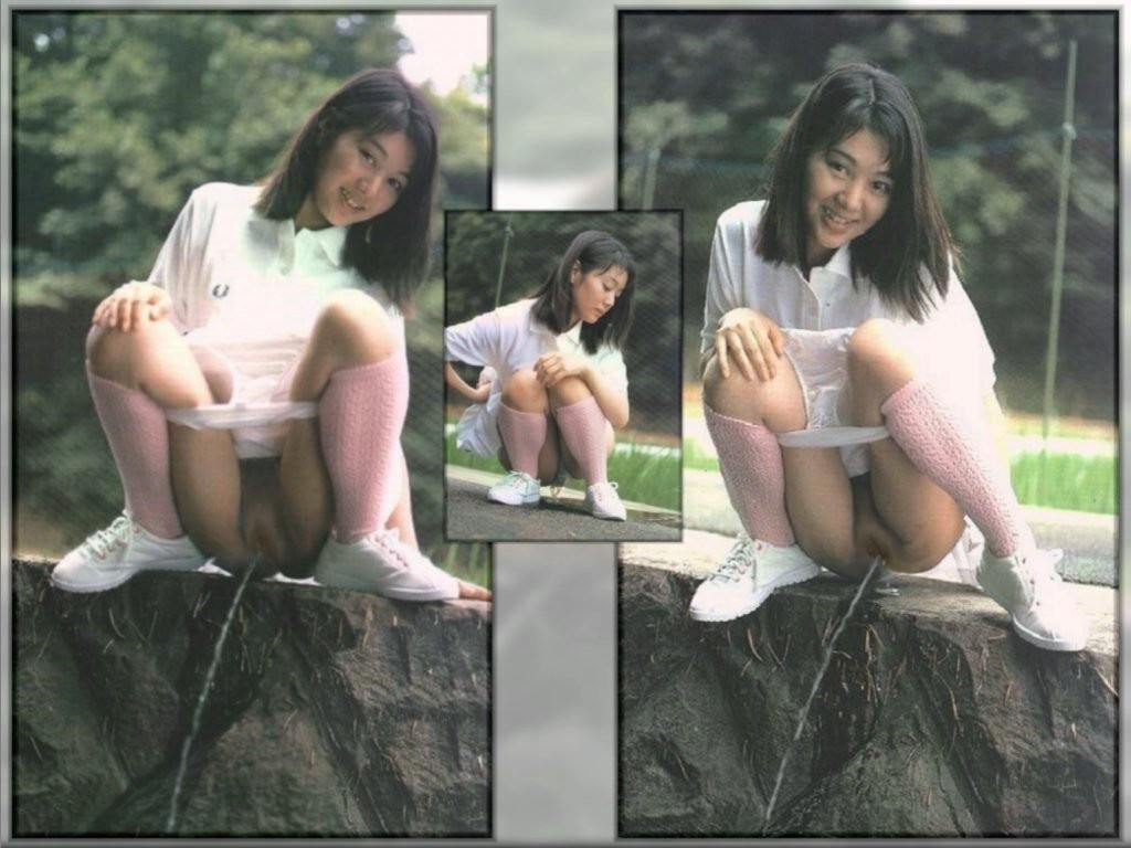 Asians mixed pee fun