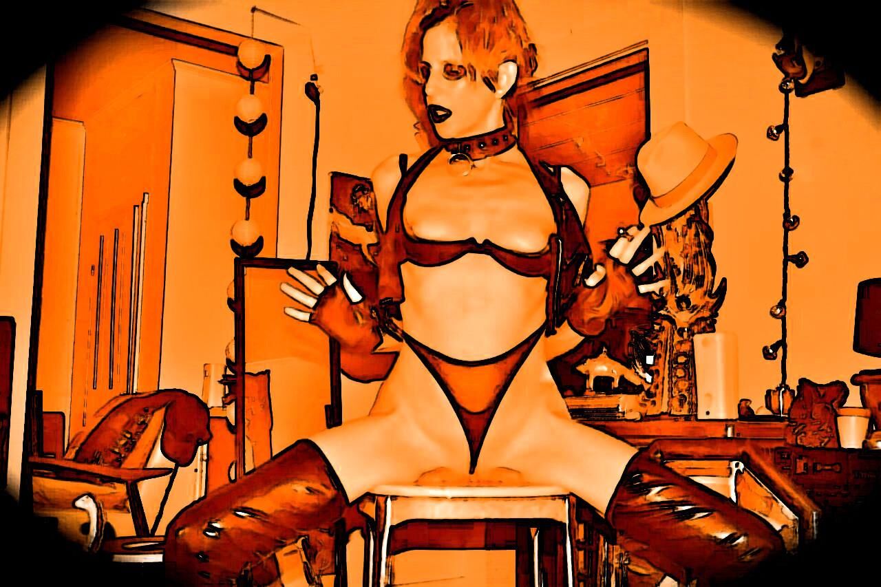Fetish Slut Smokes Black and Gold