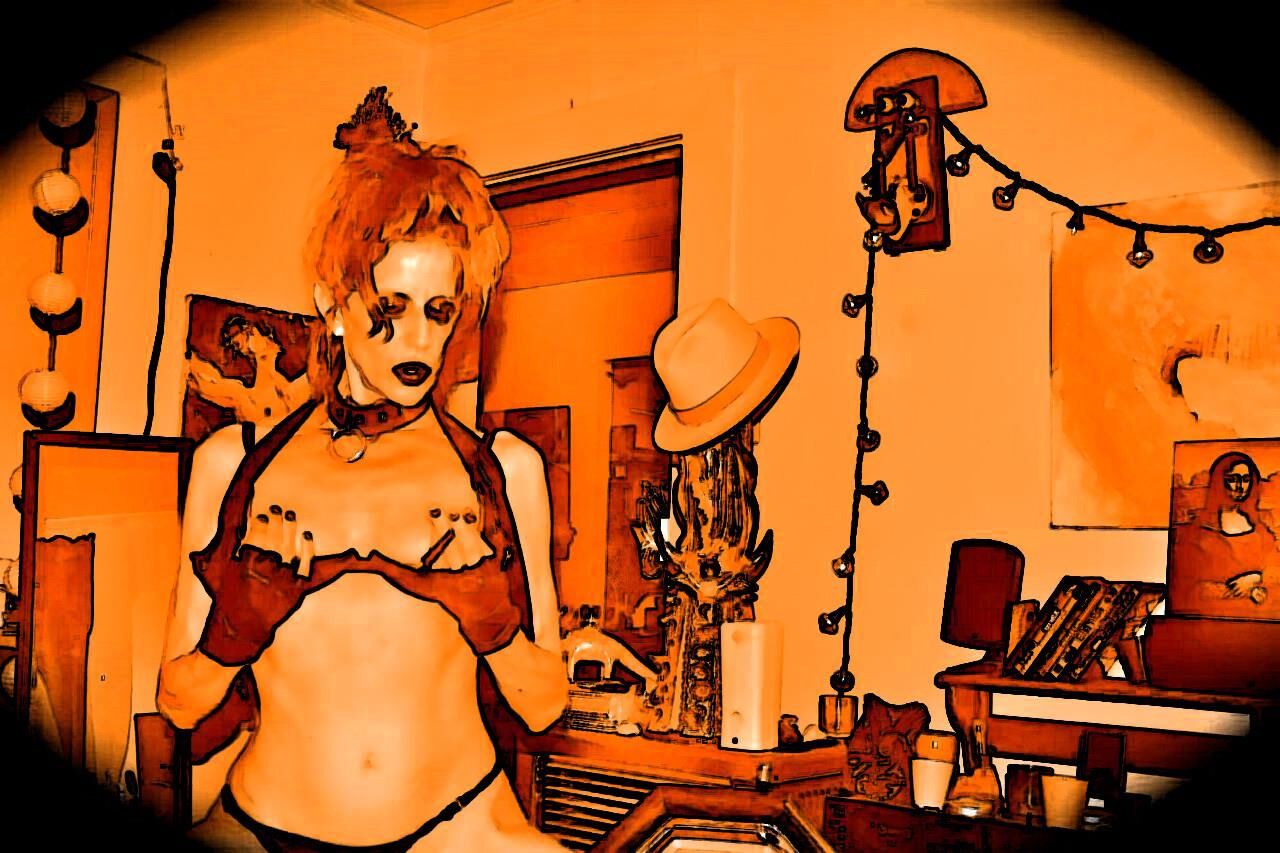 Fetish Slut Smokes Black and Gold