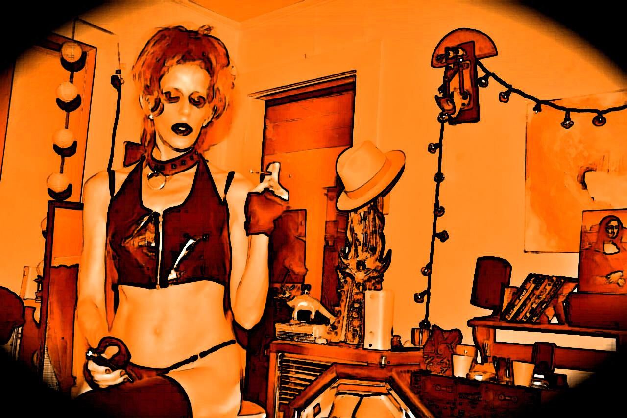 Fetish Slut Smokes Black and Gold