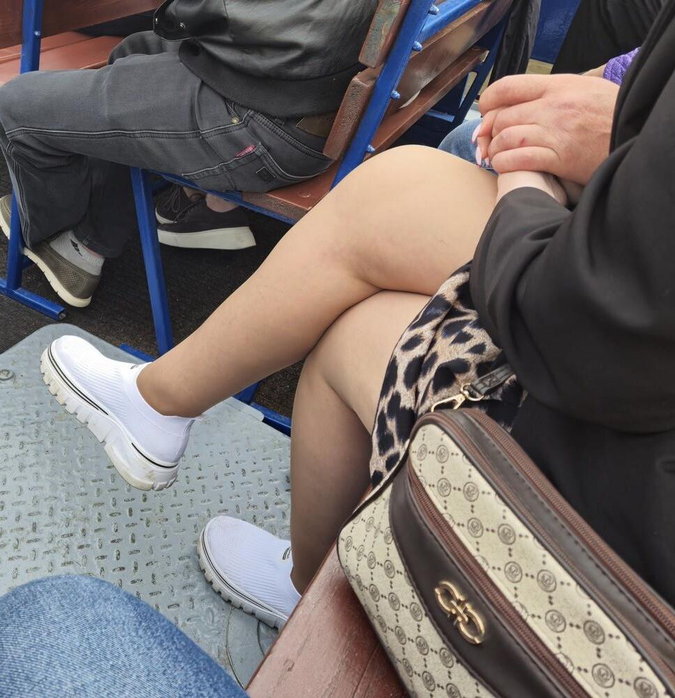 MILF in nude pantyhose