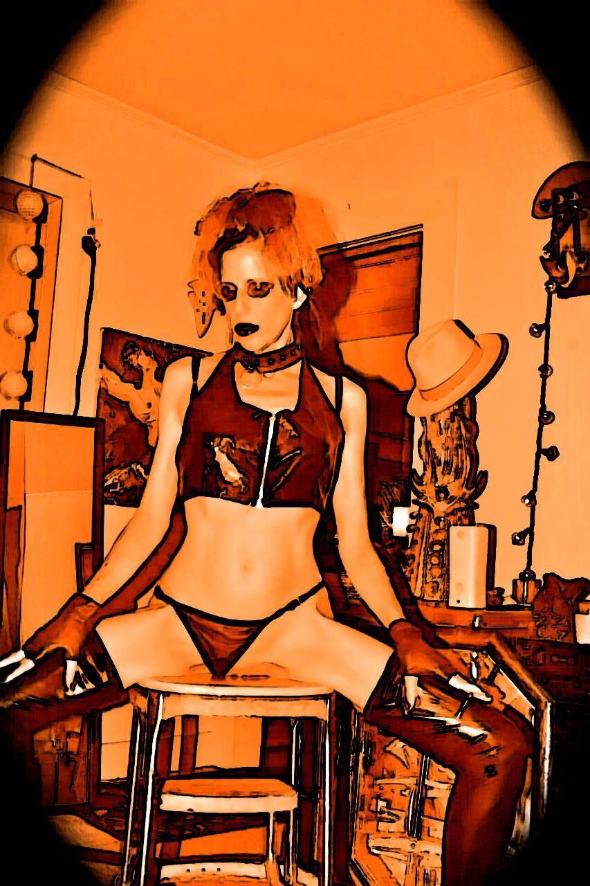 Fetish Slut Smokes Black and Gold