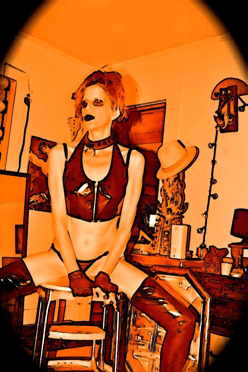 Fetish Slut Smokes Black and Gold