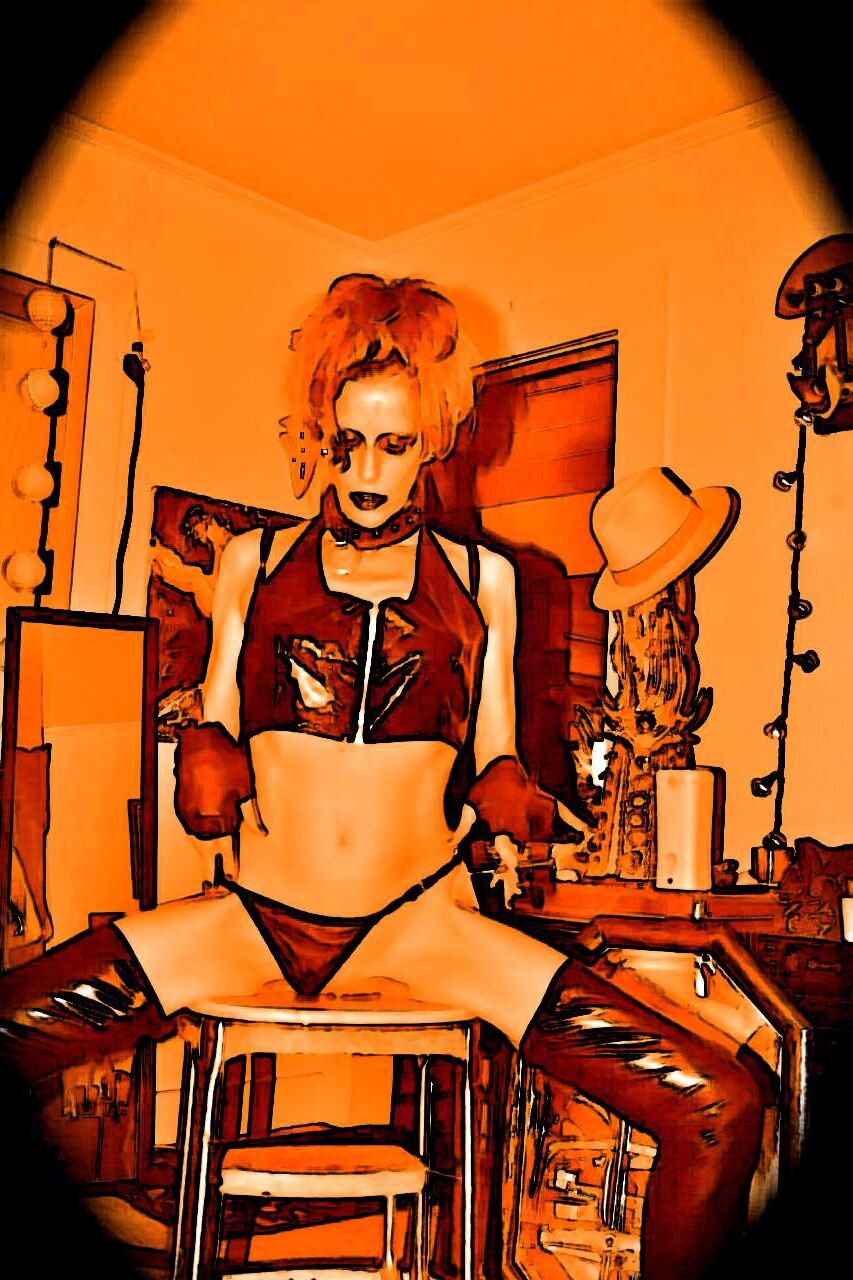 Fetish Slut Smokes Black and Gold