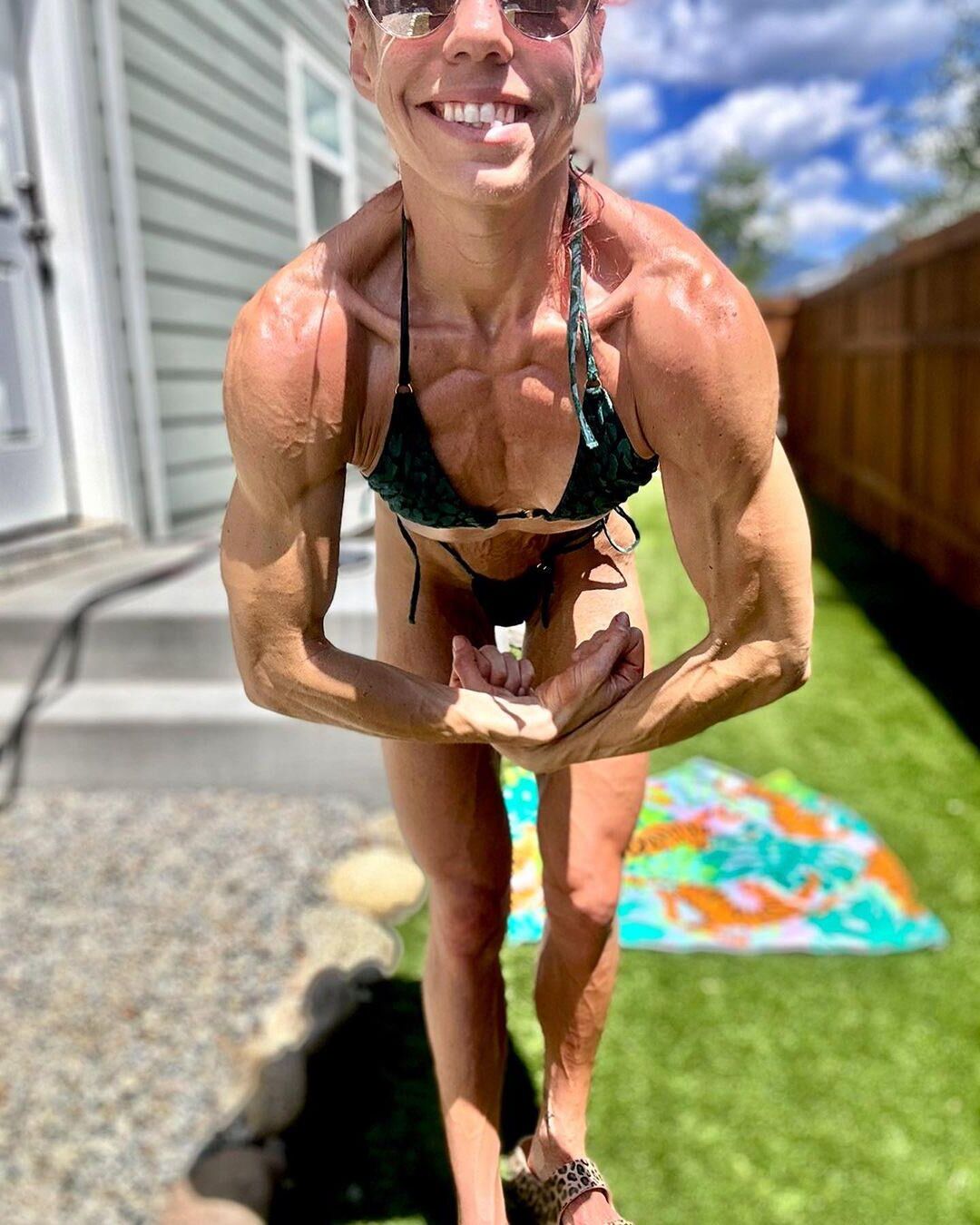 Random Muscle Girls 