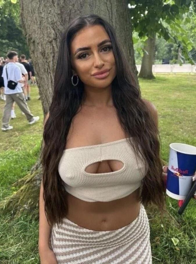 Braless 
