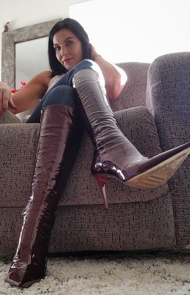 Sexy Legs, Feet and High Heels