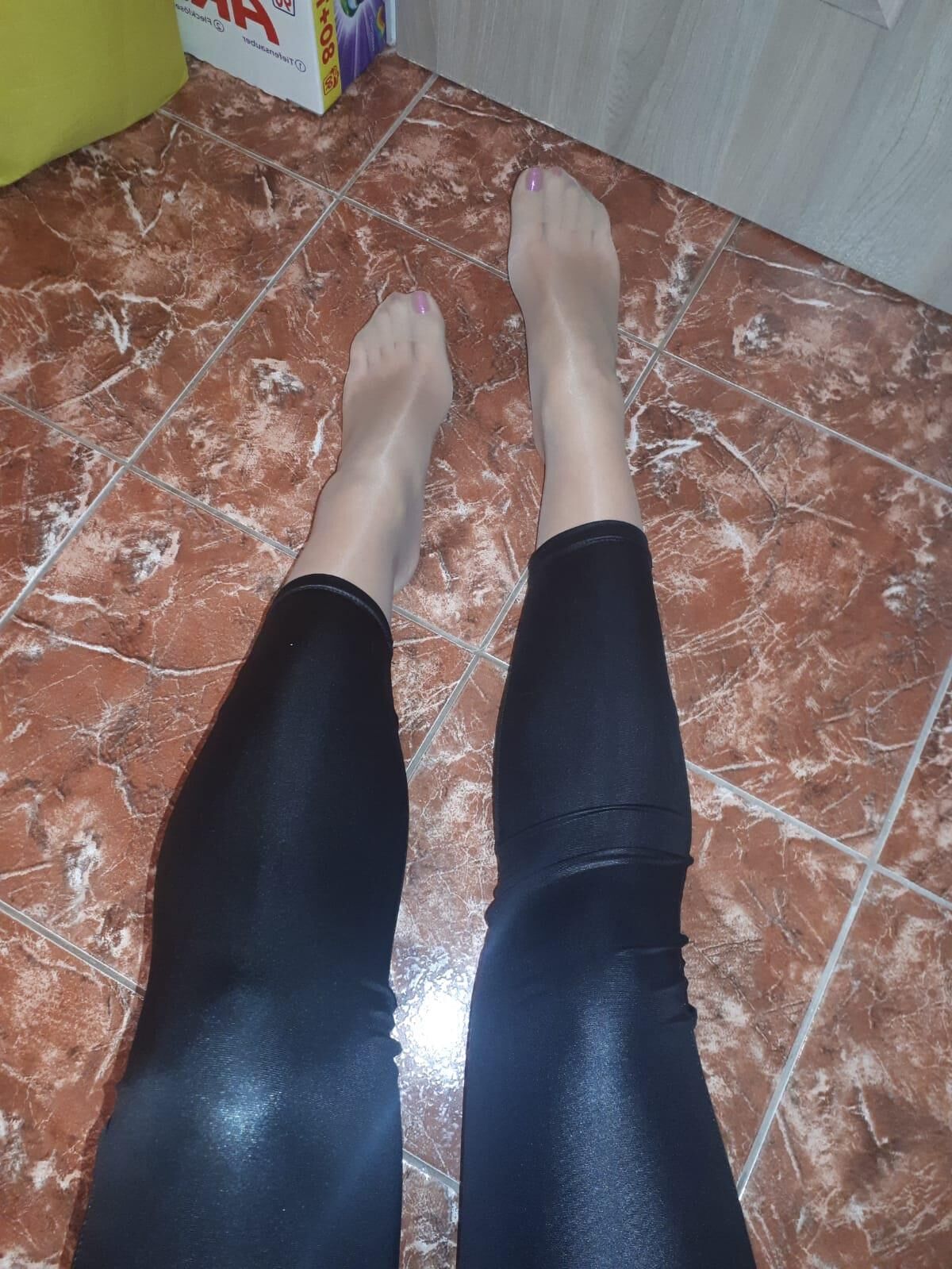 pantyhose, leggings, high heels