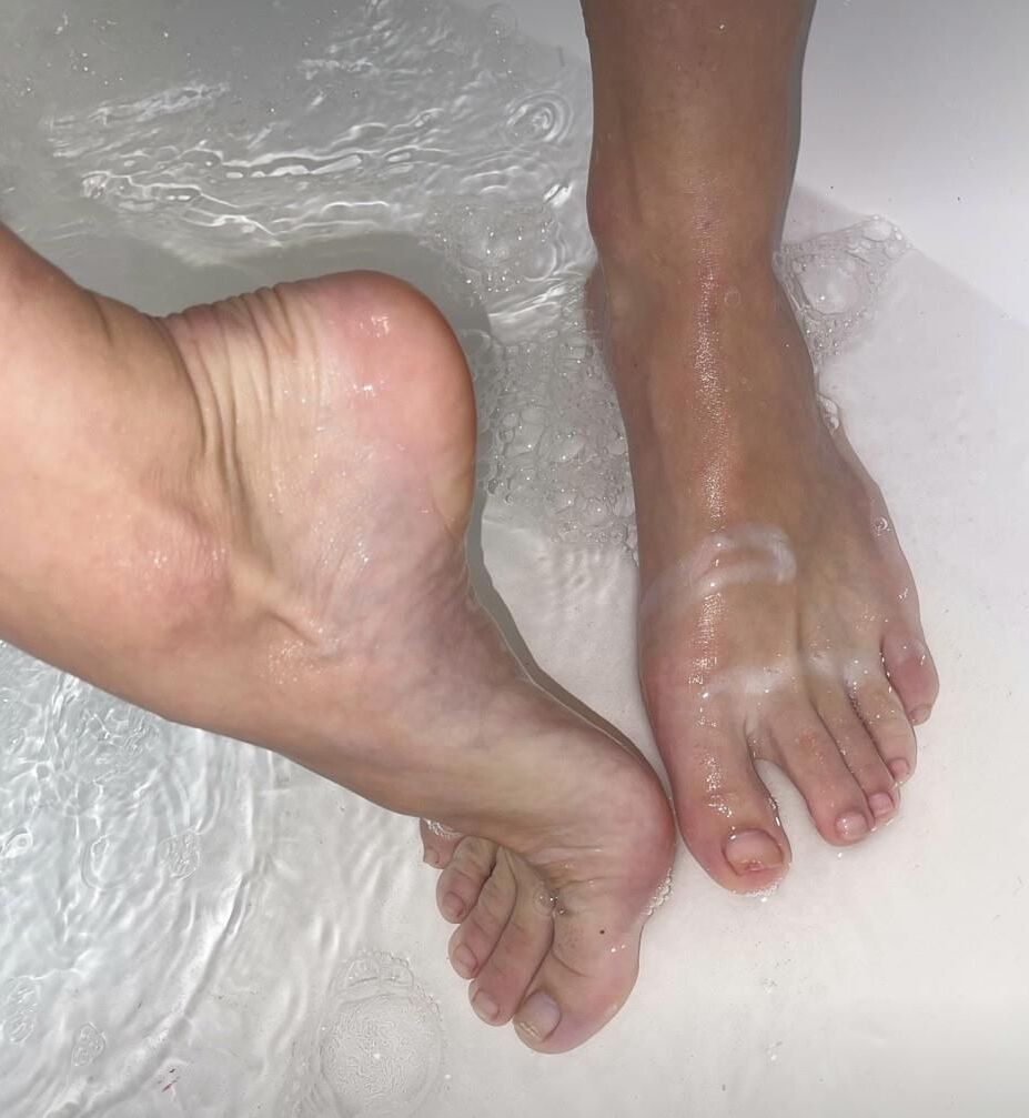 Kristin’s wet, natural, no polish, ball draining toes 
