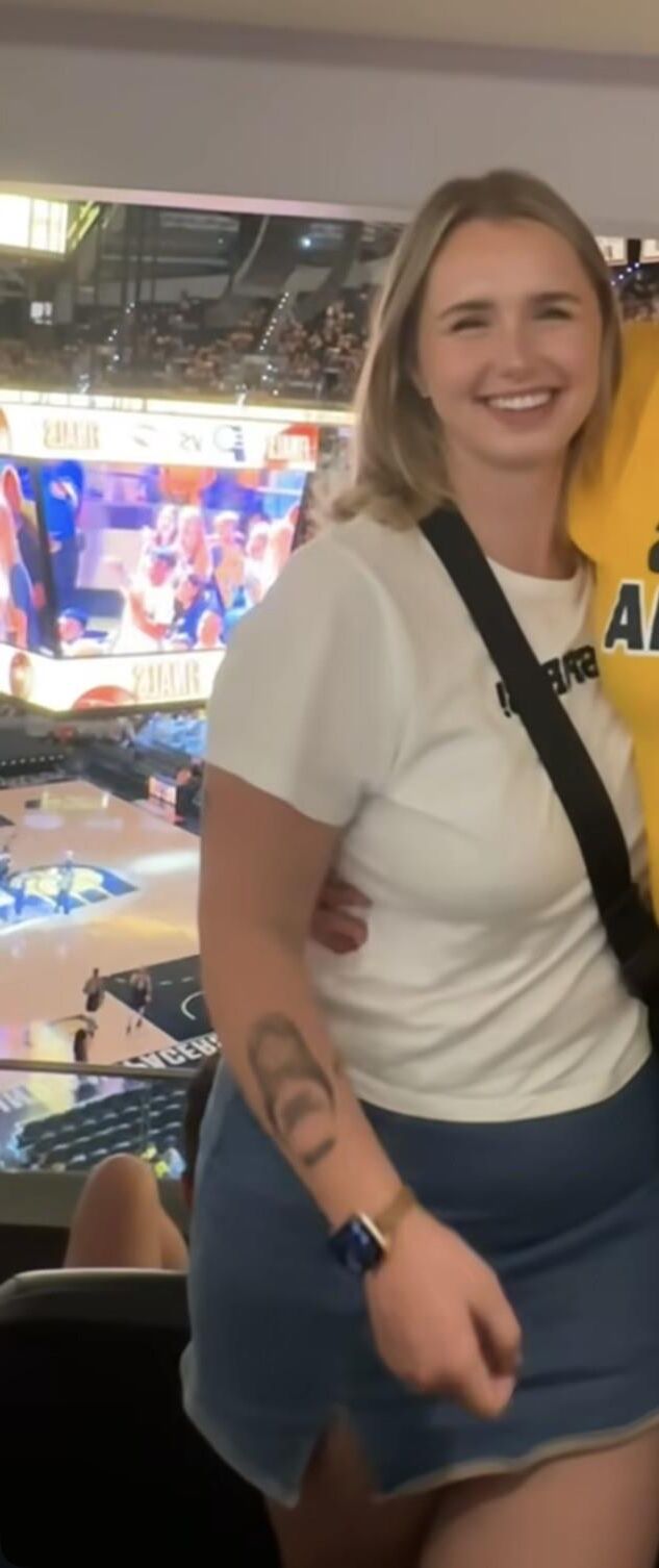 Sexy babe