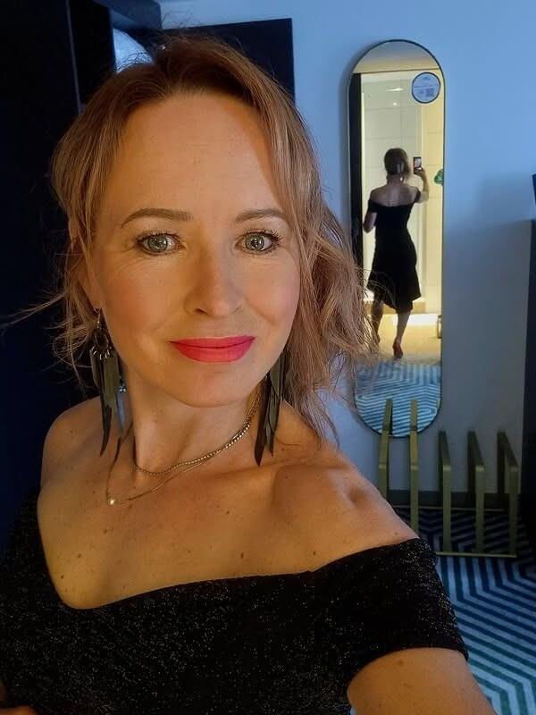 Wank Queen (milf)