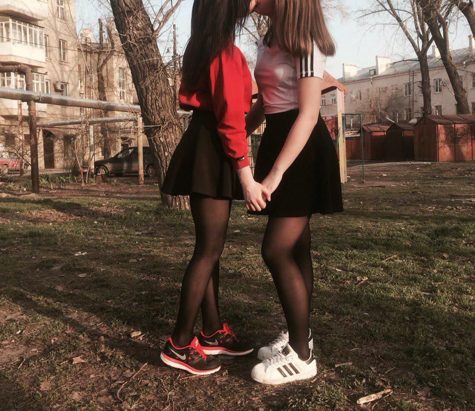 Sneaker and converse with nylon