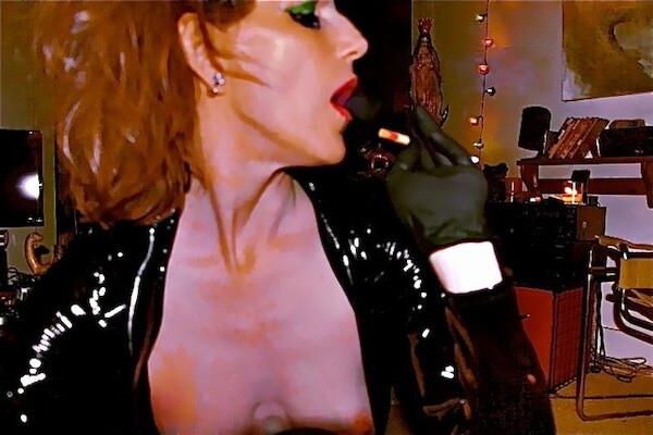 Sexy Lady Smoke