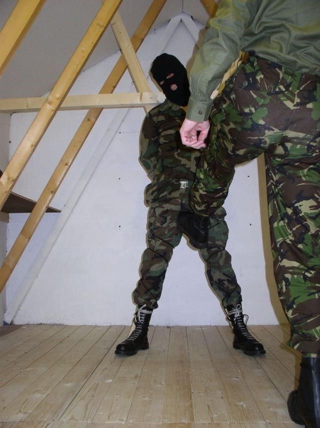 Ballbusting in Boots