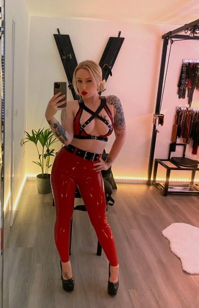 Femdom Mistress 