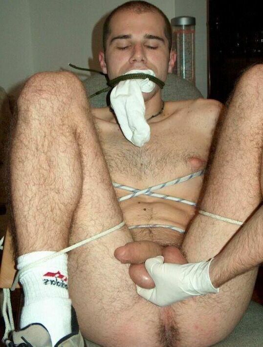 Ballbusting in Gloves