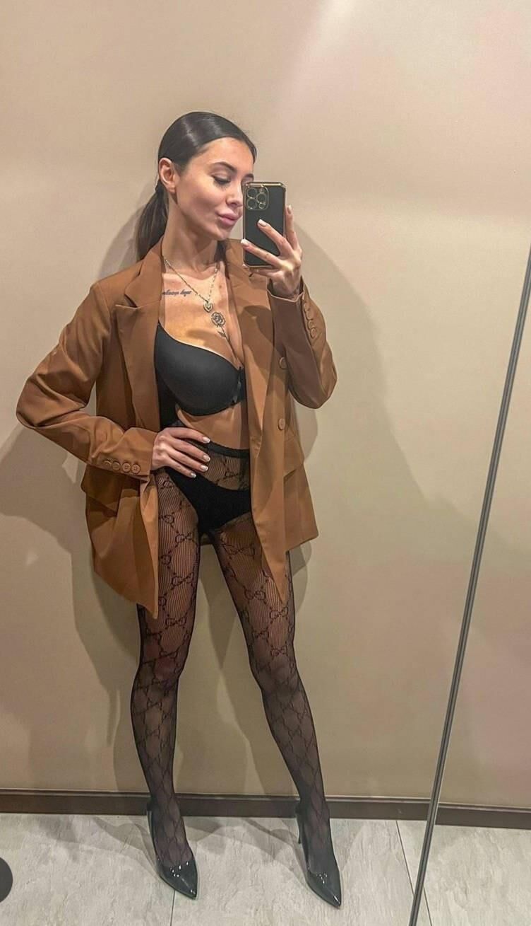 Pantyhosed ladies 