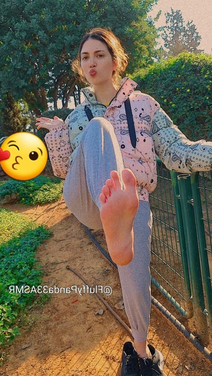 Sharonkay aka FlvffyPandaASMR
