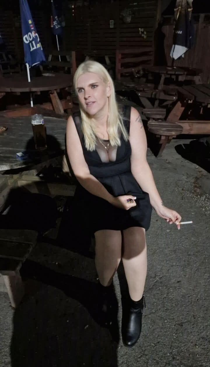 Smoking Girls.