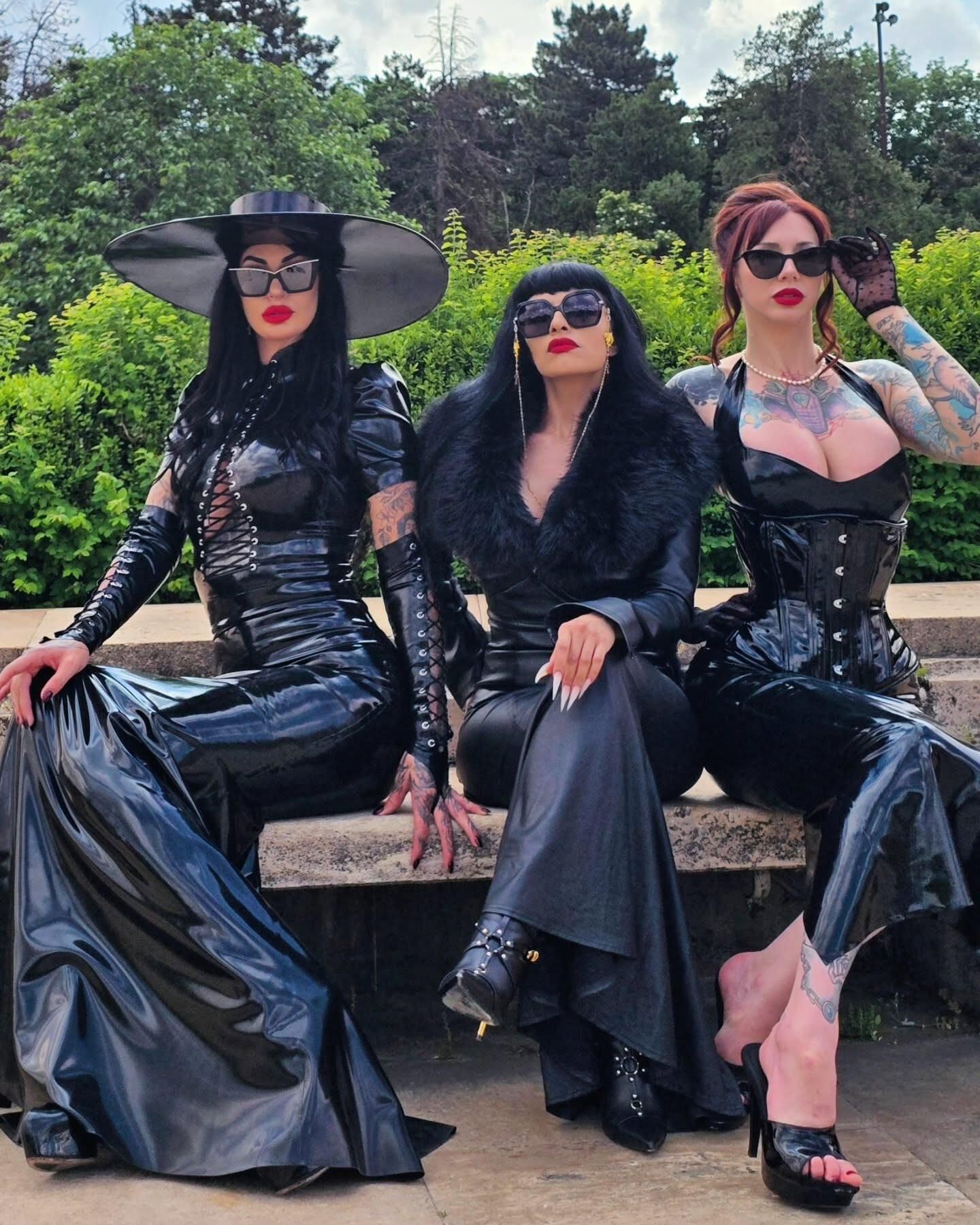 Fetish Ladies 