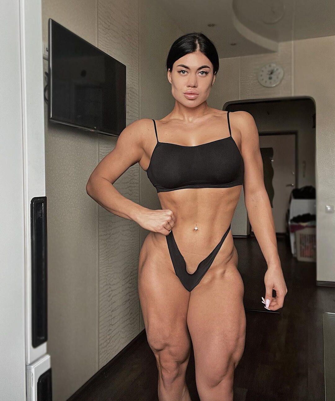 Random Muscle Girls 