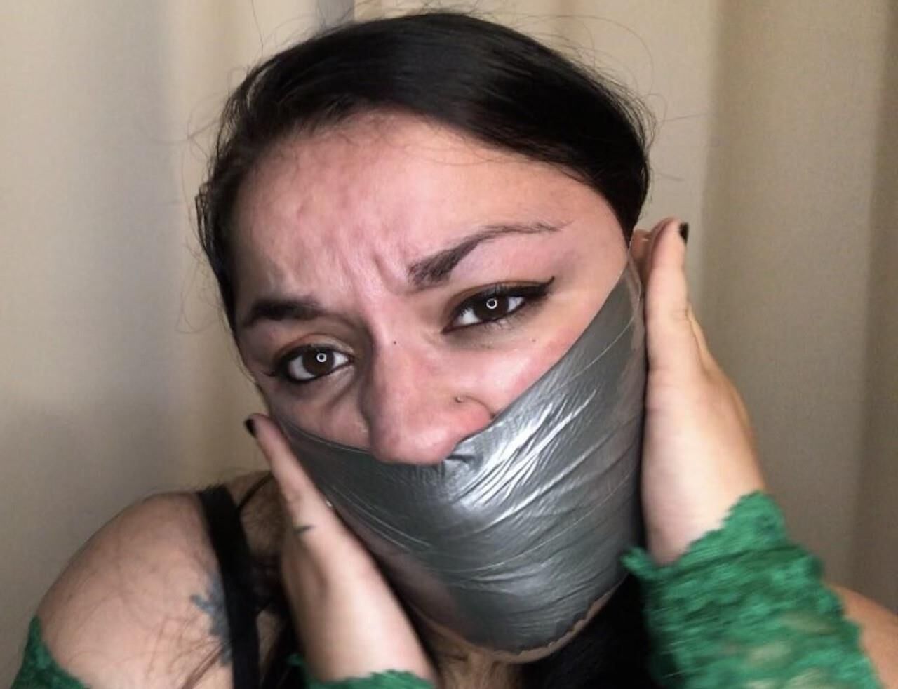 Gagged faces 