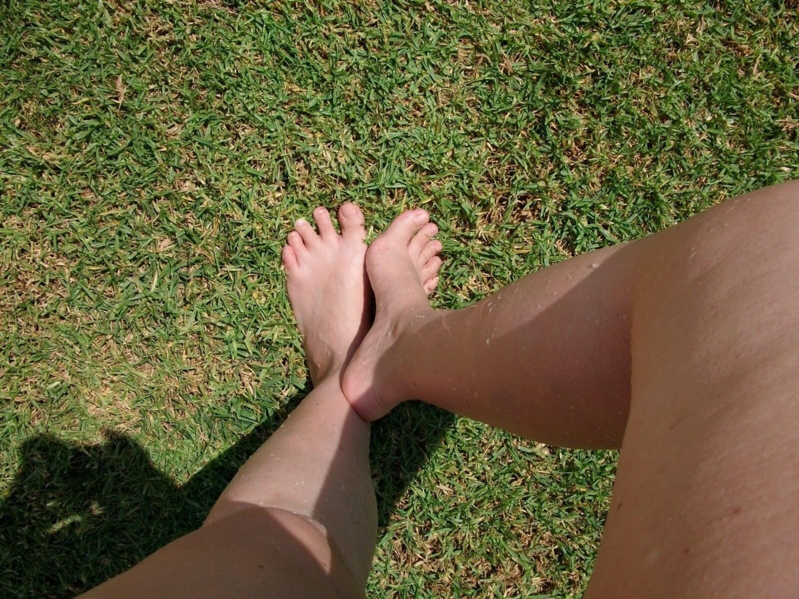 POOL FEET, USED SHOES AND SLEEPERS (SPAIN)