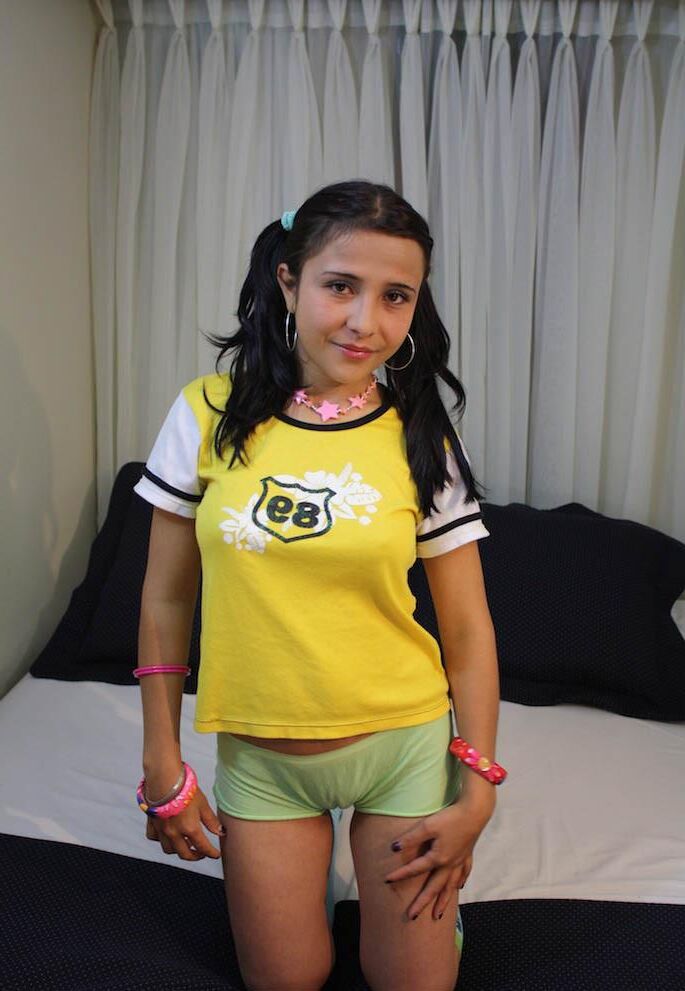 Latina chaude