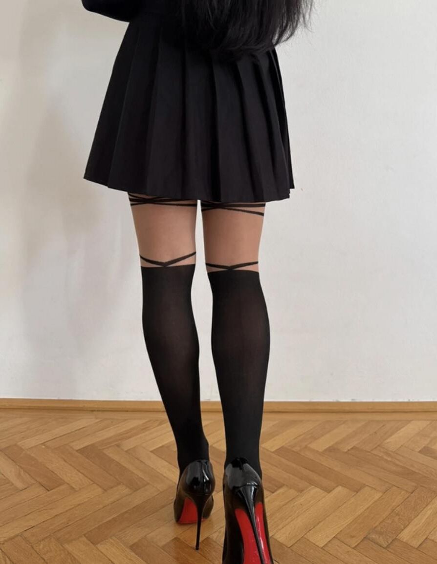 Milf sexy pantyhose 