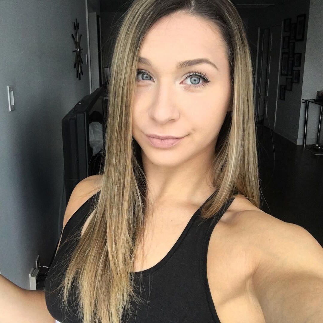 Random Muscle Girls 