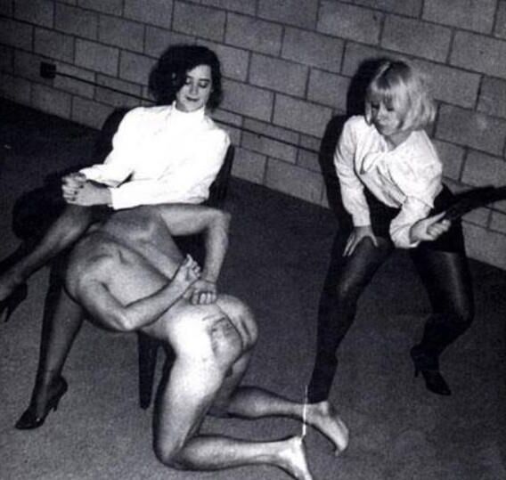 Random dommes and subs