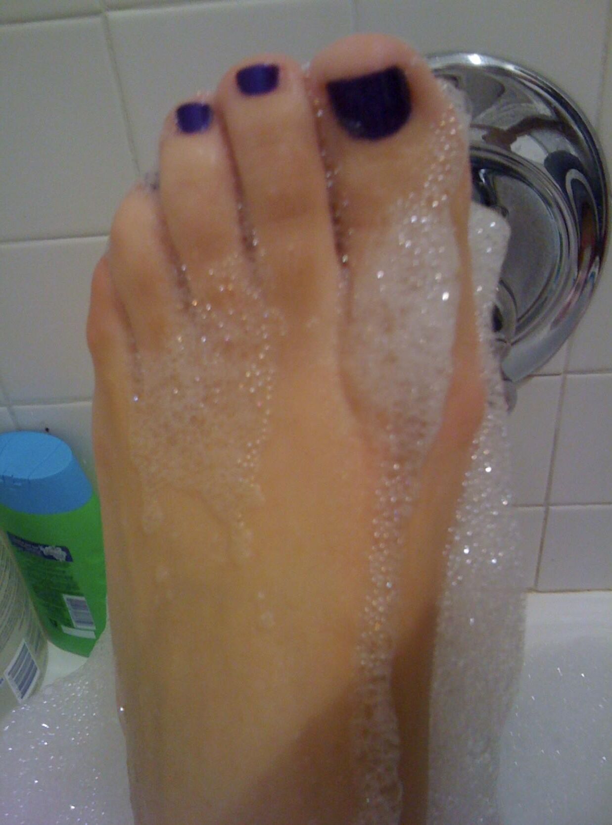 Shannons sexy blue toes and beautiful pussy