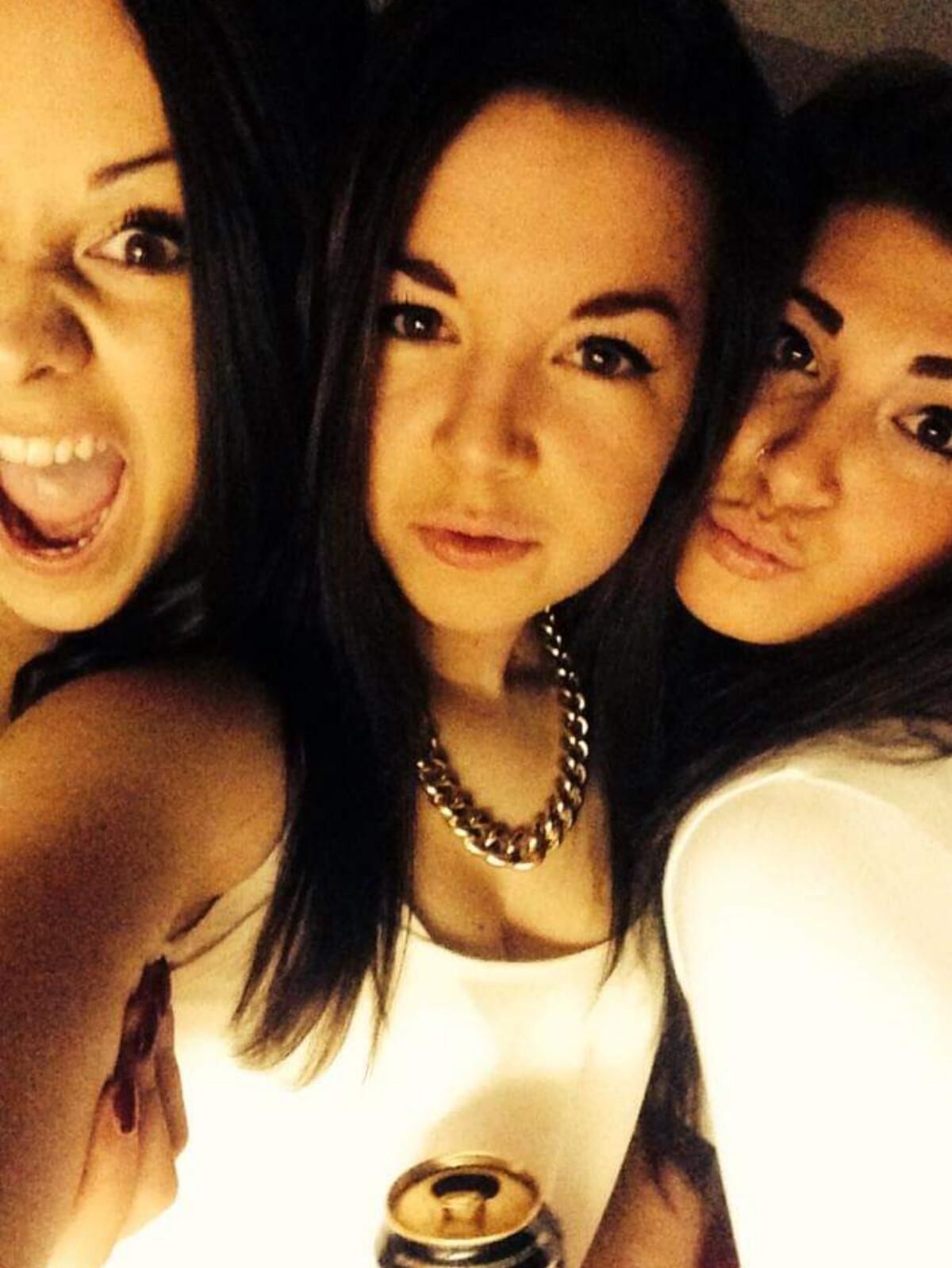 Lindas garotas para se submeter e servir