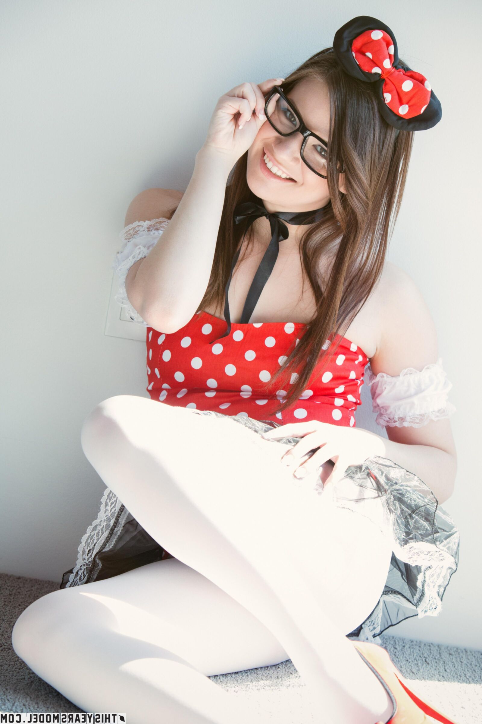 Alison Rey Mini Nerd（）