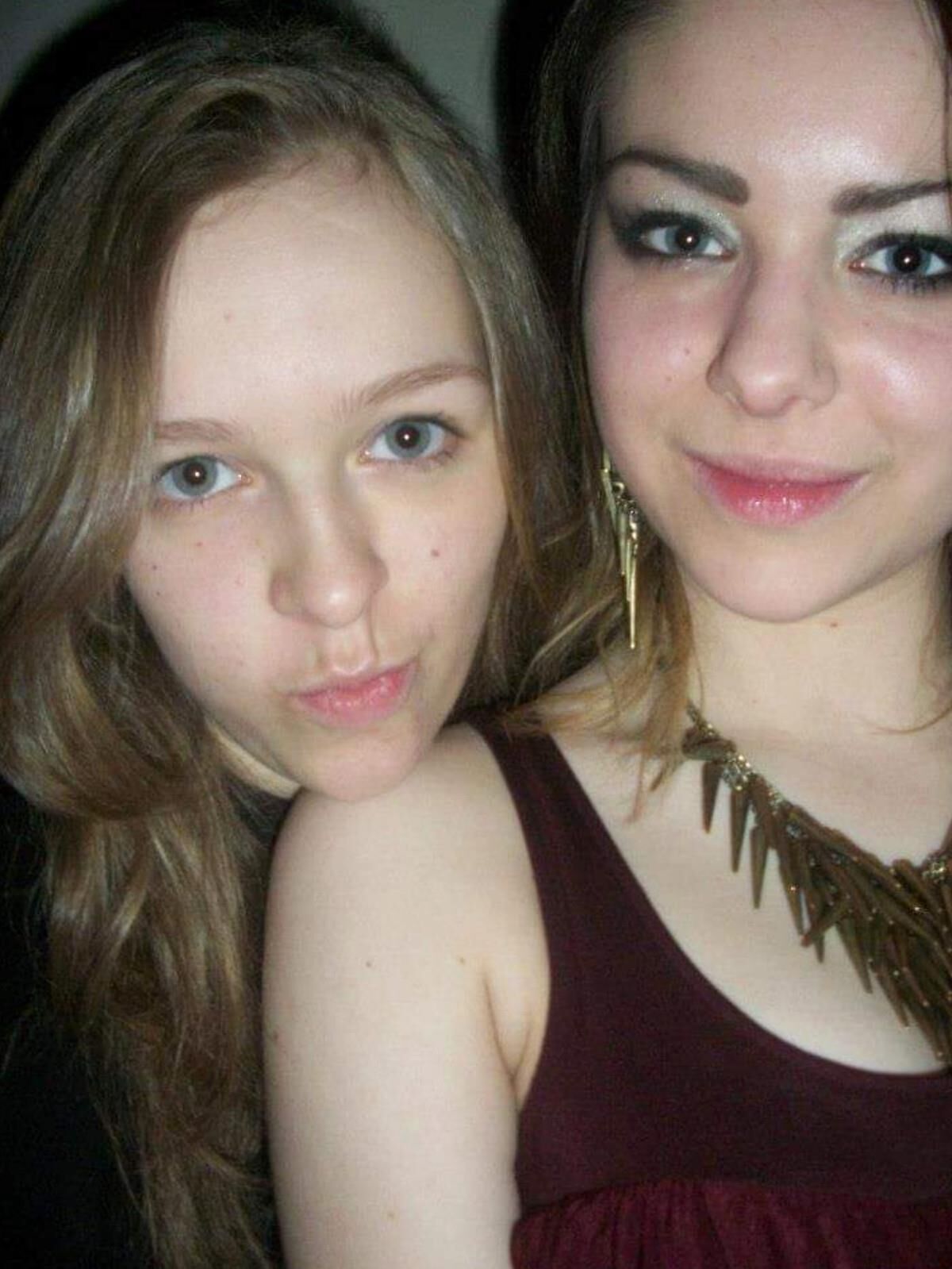 Lindas garotas para se submeter e servir
