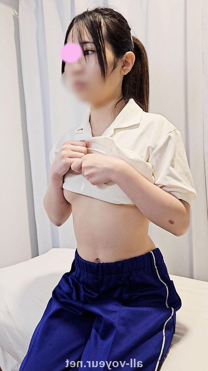 Electrocardiograma y prueba de ejercicio en pacientes con adolescentes tetonos
