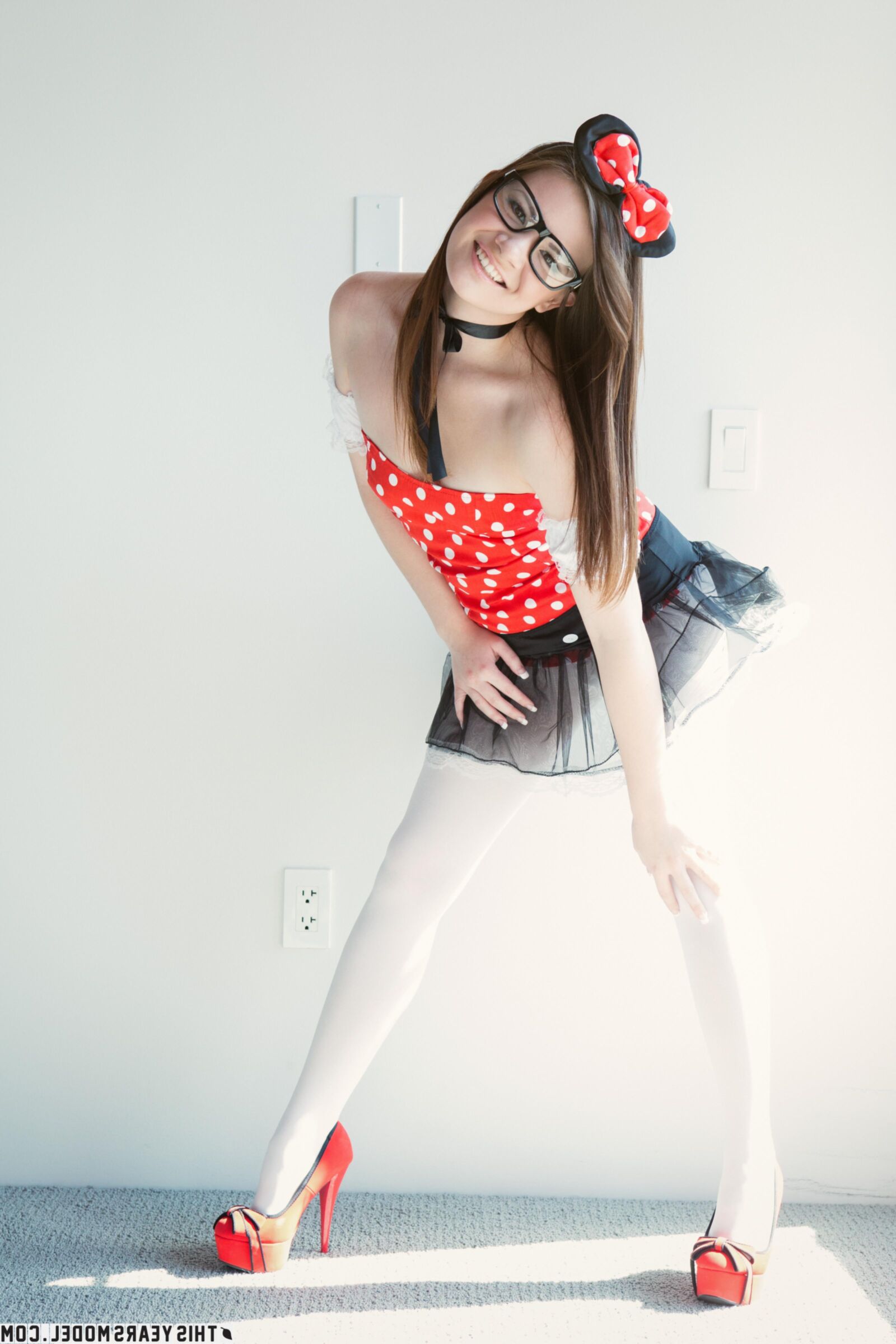 Alison Rey Mini Nerd（）