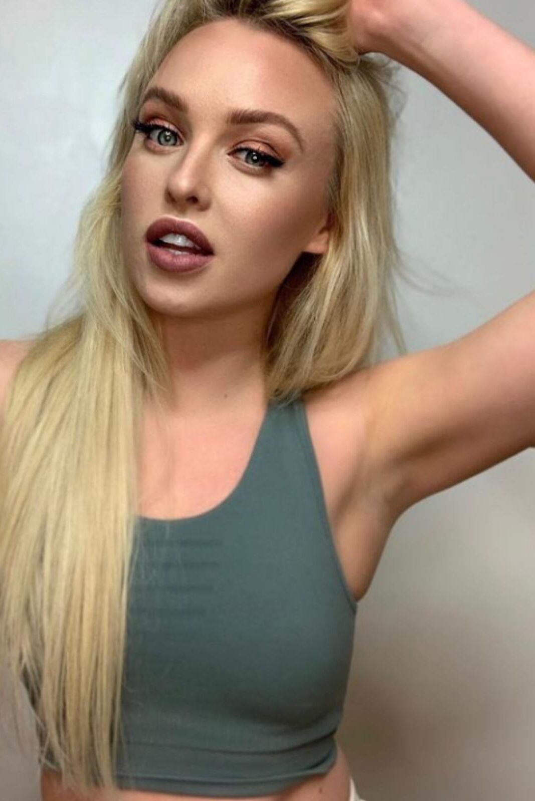 Garas loiras sexy eu adoraria ter me humilhado