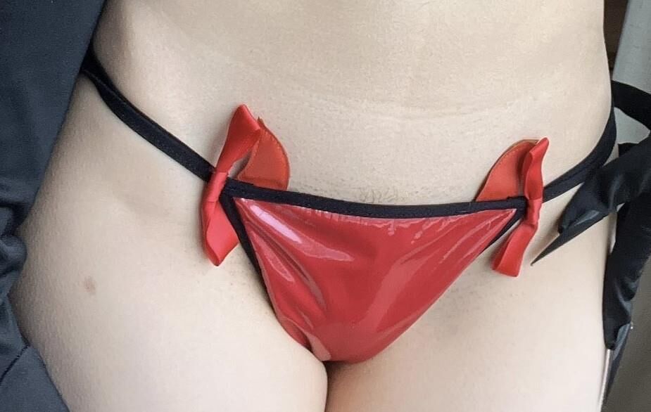 STRINGS ET CULOTTES