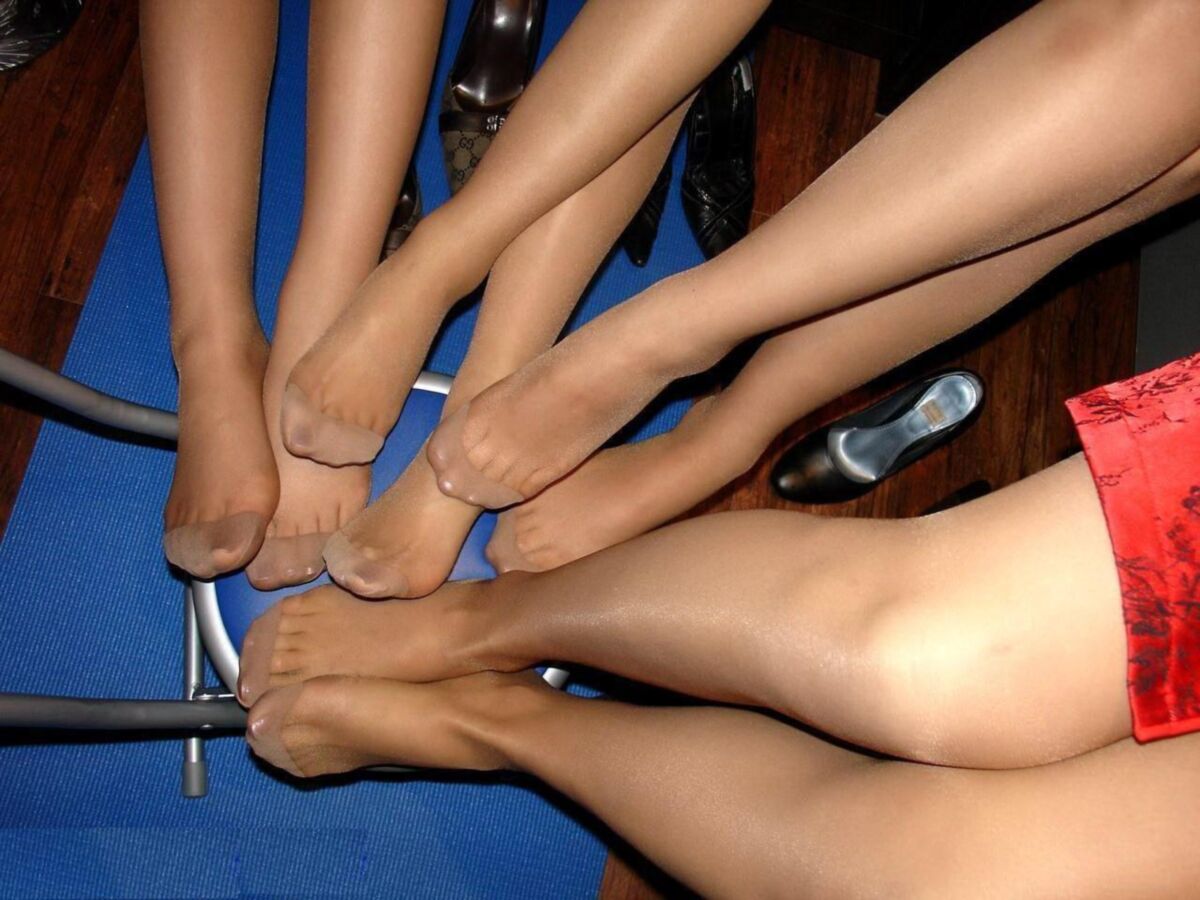 Pantyhose Girls 