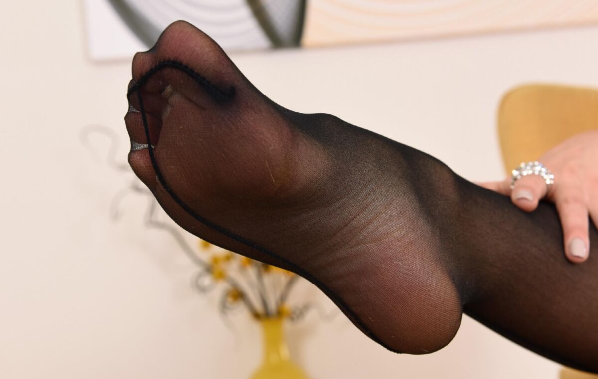 pied de nylon puant