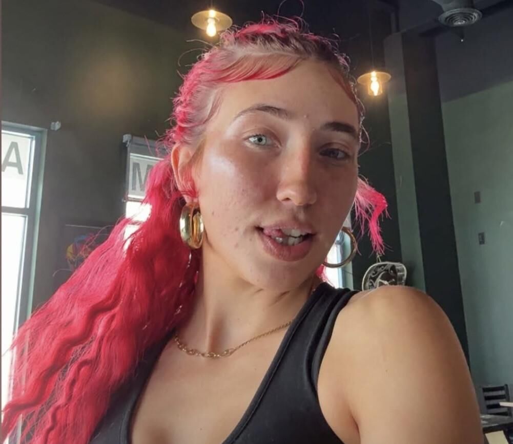 Sexy babe