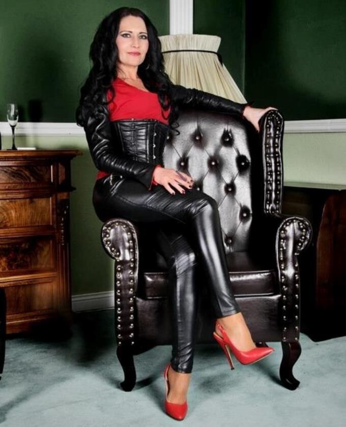 Mature Ladies to Adore 