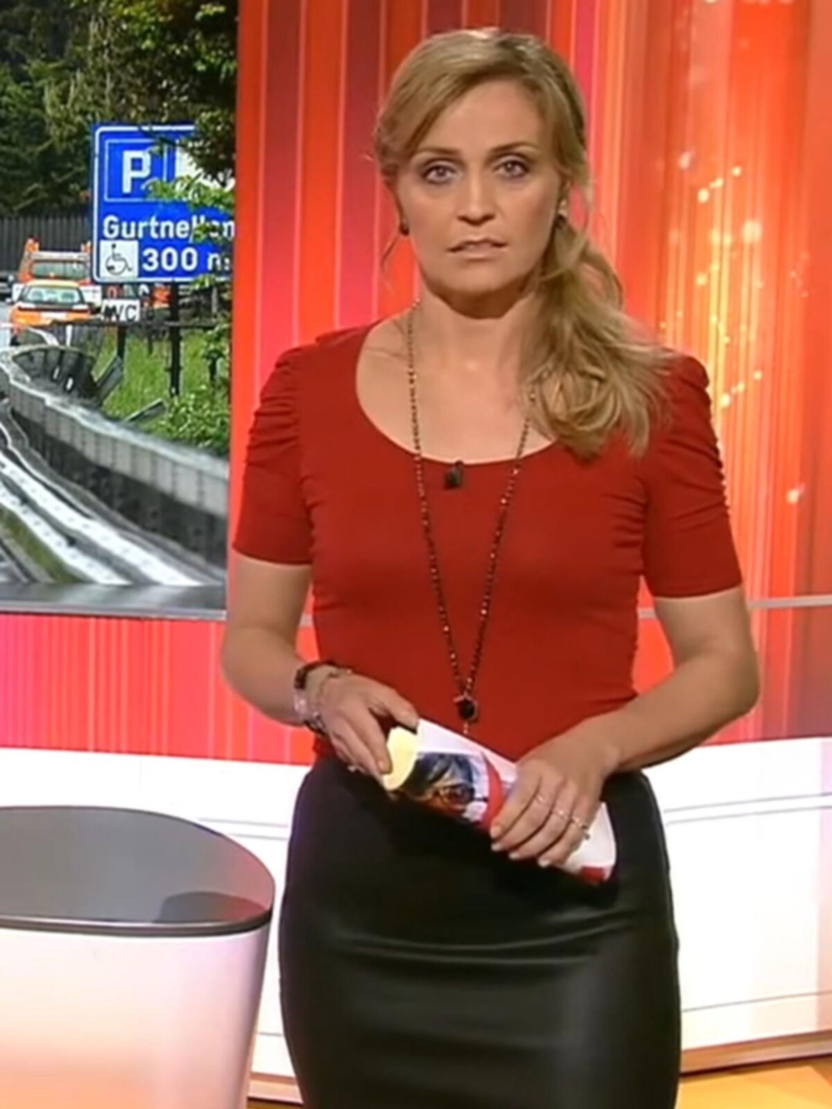 Sandra Maria G. Geiles Fickstueck dans des tenues sexy Zum Ficken!