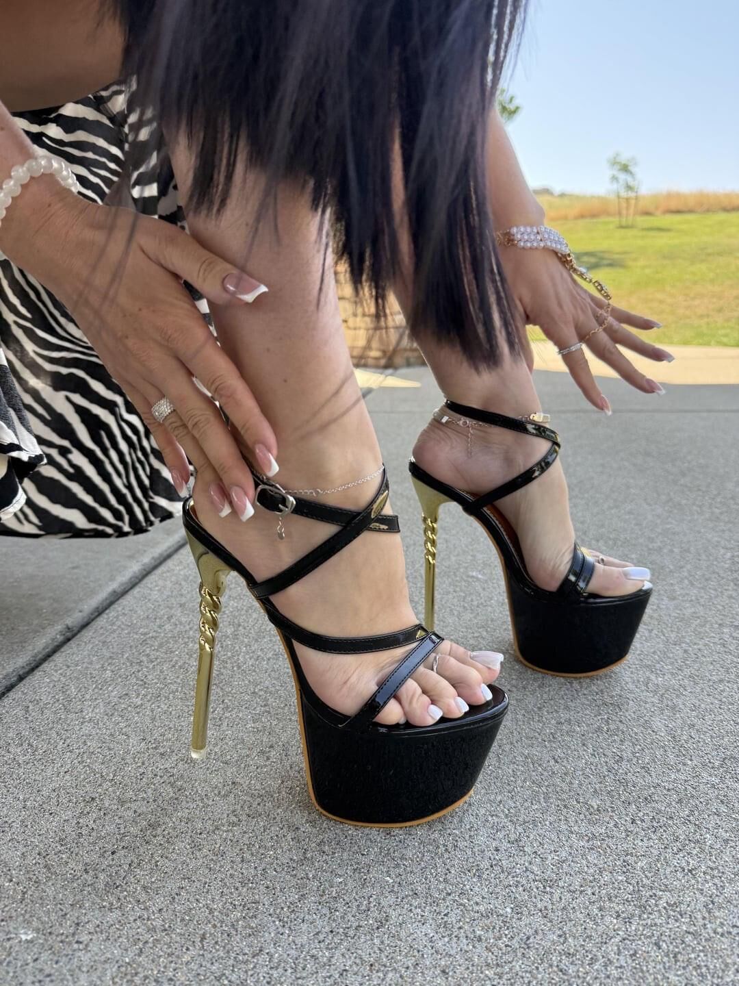 Heels and sexy shoes 